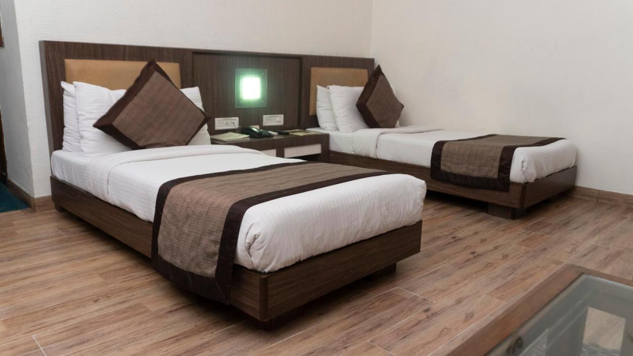 Mg Regency Hotel Baddi ภายนอก รูปภาพ
